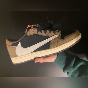 Travis Scott 1 Low Mocha
